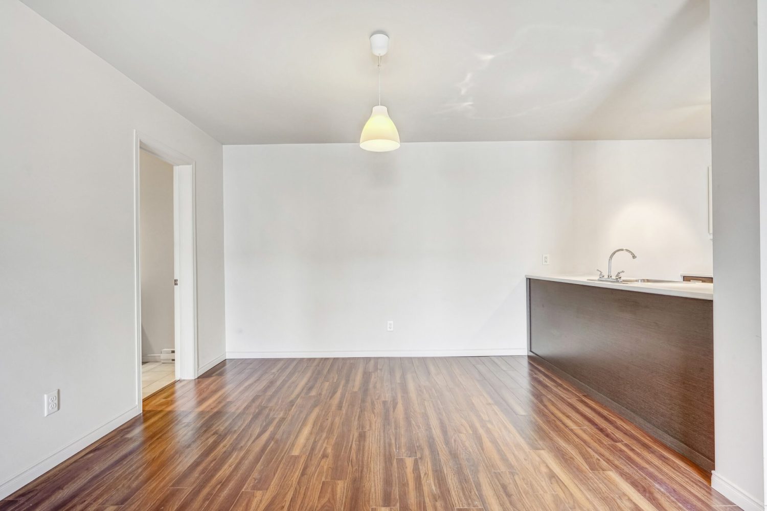 201-41-rue-saint-denis-ch-teauguay-12