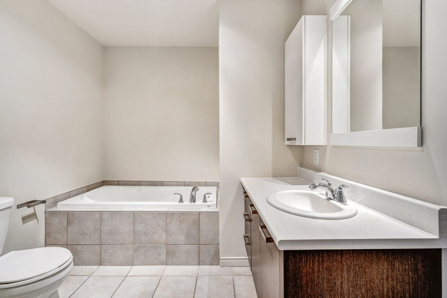 201-41-rue-saint-denis-ch-teauguay-14