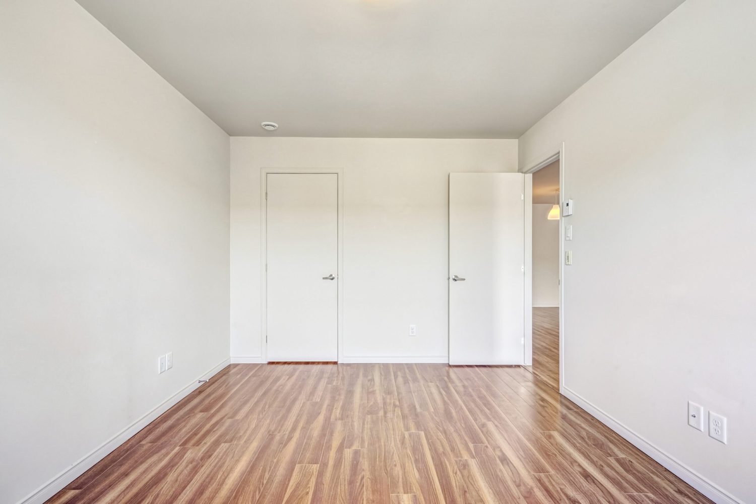 201-41-rue-saint-denis-ch-teauguay-18