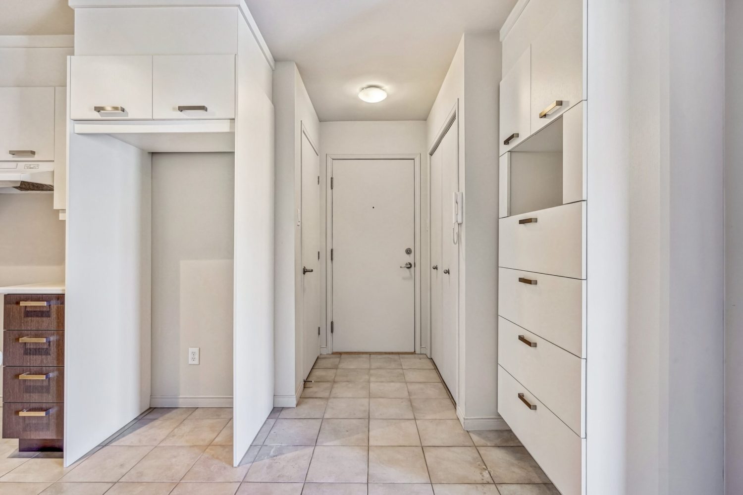 201-41-rue-saint-denis-ch-teauguay-4