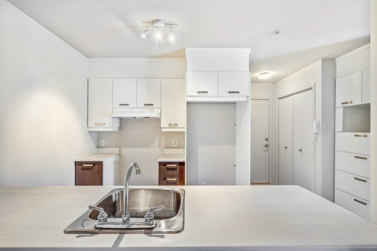 201-41-rue-saint-denis-ch-teauguay-6