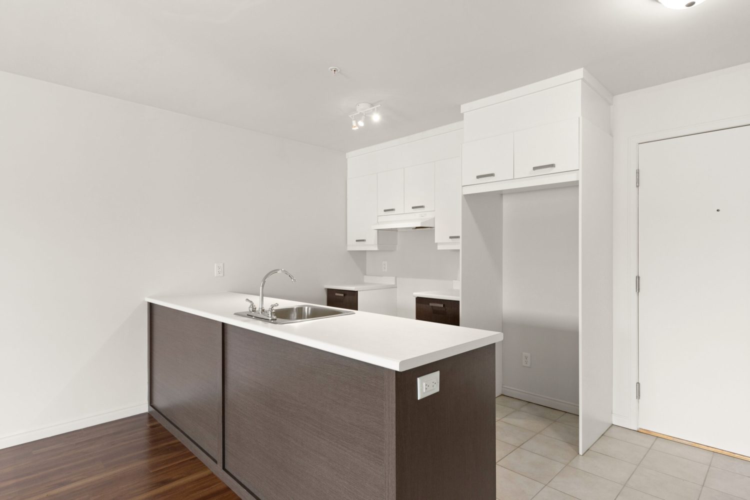 LUXImageSolution-Unite404-43RueSt-Denis-3